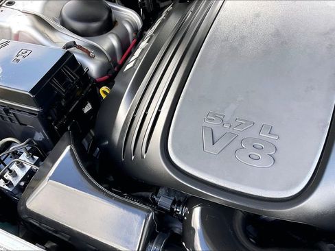 Used 2010 Dodge Challenger R/T image 29