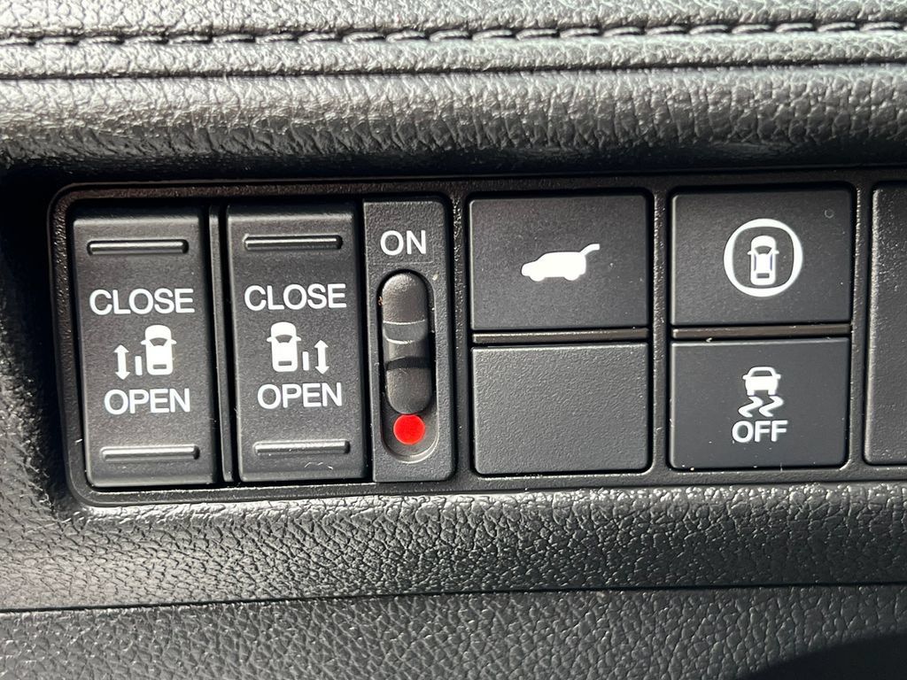 Used 2024 Honda Odyssey Sport image 20