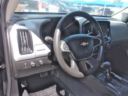 Used 2020 Chevrolet Colorado W/T w/ WT Convenience Package AWD/4WD image 10
