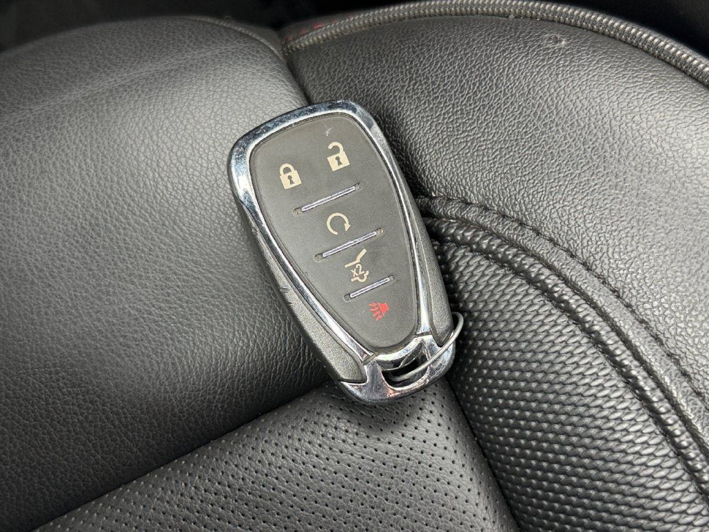 Used 2022 Chevrolet Traverse RS AWD/4WD image 32