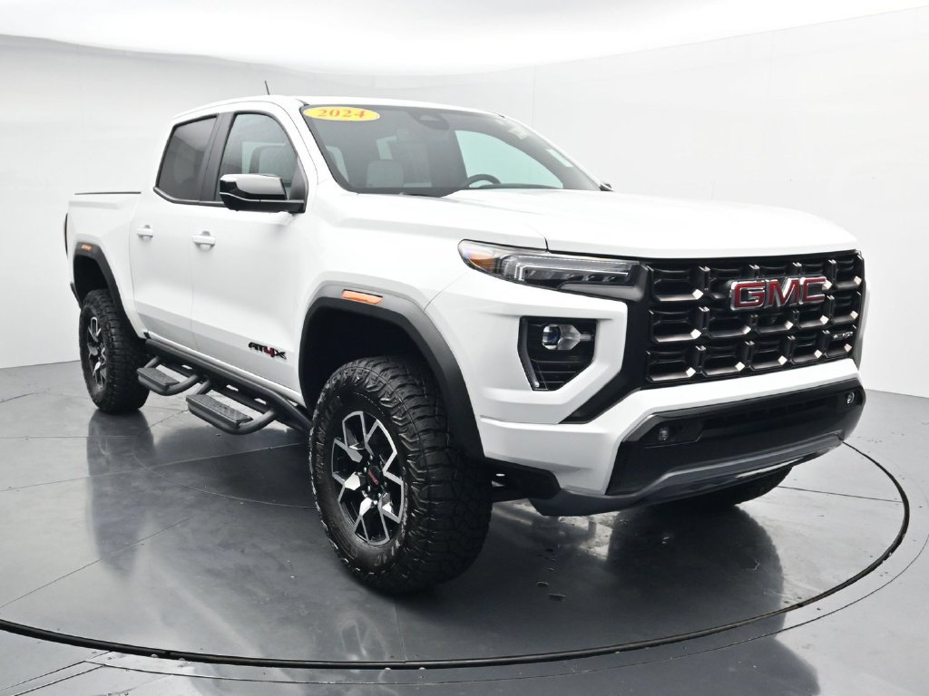 Used 2024 GMC Canyon AT4X AWD/4WD image 2