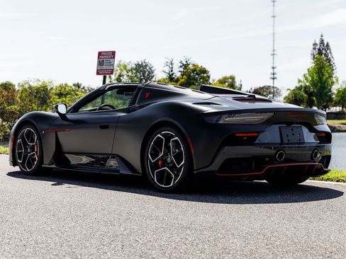 Used 2023 Maserati MC20 Spyder image 29