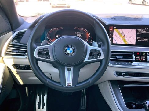 Used 2022 BMW X5 xDrive40i w/ M Sport Package image 6