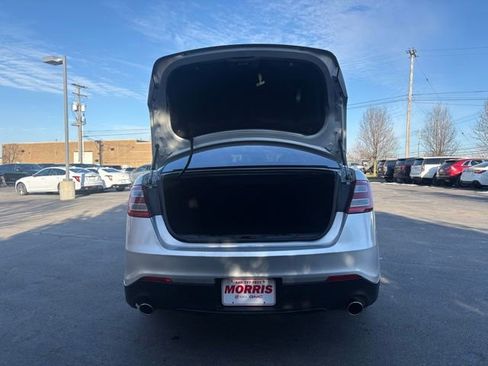 Used 2016 Ford Taurus SE image 6