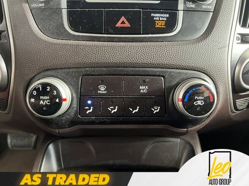 Used 2011 Hyundai Tucson GL FWD image 21