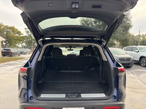 Used 2023 INFINITI QX60 Pure image 8