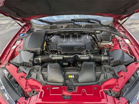 Used 2015 Jaguar XF Portfolio image 39