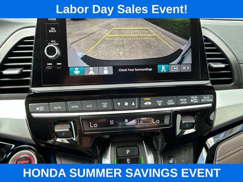 Used 2025 Honda Odyssey Touring image 35