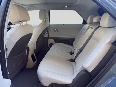 Used 2024 Hyundai Ioniq 5 Limited image 21
