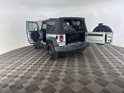 Used 2008 Jeep Wrangler X AWD/4WD image 18