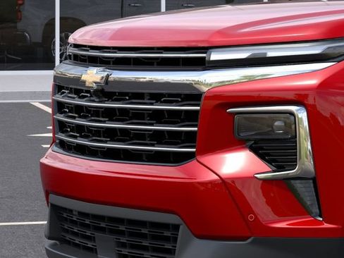 New 2026 Chevrolet Traverse LT w/ Enhanced Driving Package FWD image 13