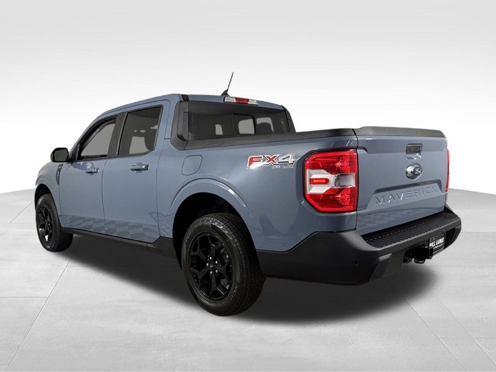 Used 2024 Ford Maverick Lariat w/ FX4 Off-Road Package AWD/4WD image 9