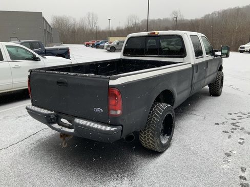 Used 2003 Ford F250 XL image 13