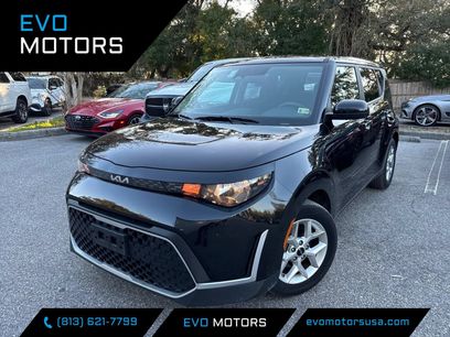 Used 2025 Kia Soul LX w/ LX Technology Package