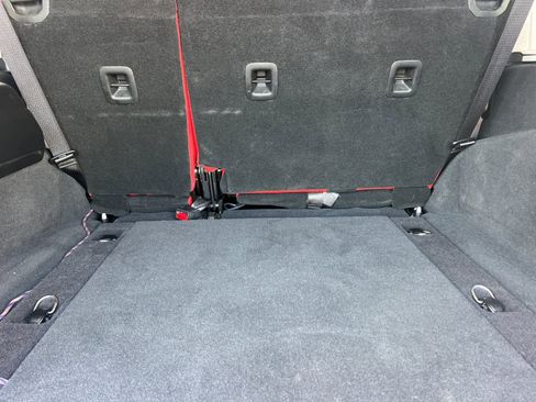 Used 2024 Jeep Wrangler Unlimited Rubicon image 15