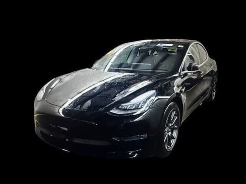 Used 2018 Tesla Model 3 Long Range image 1