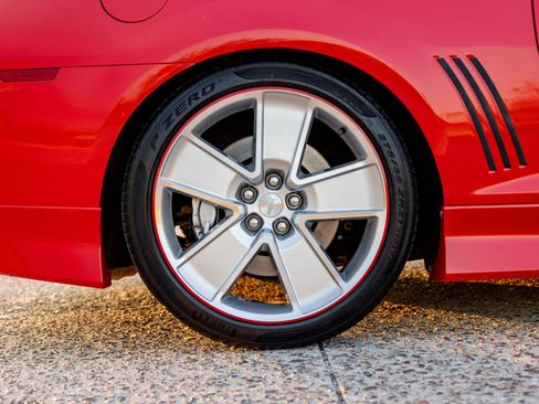 Used 2011 Chevrolet Camaro SS w/ LPO, Ground Effects Package image 30