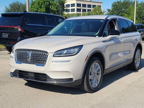 Certified 2022 Lincoln Corsair FWD image 3