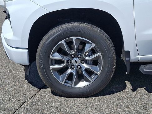 Used 2024 Chevrolet Silverado 1500 RST image 8