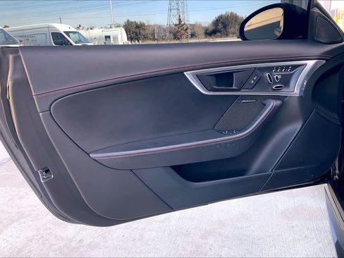 Used 2020 Jaguar F-TYPE Checkered Flag image 19