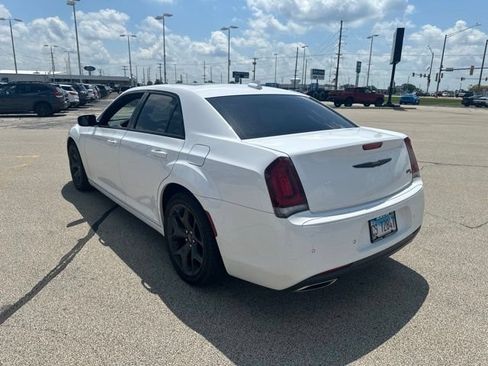 Used 2023 Chrysler 300 S RWD image 3