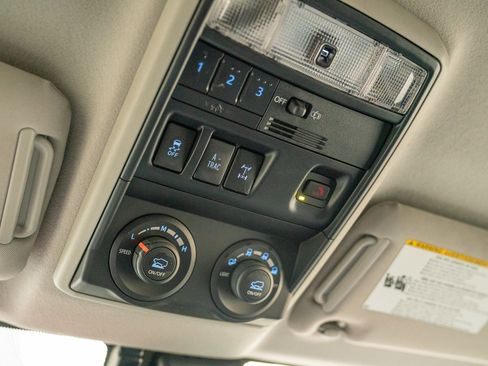 Used 2022 Toyota 4Runner TRD Off-Road Premium image 21