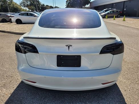 Used 2018 Tesla Model 3 Long Range image 7