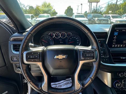 Used 2021 Chevrolet Suburban LT image 11