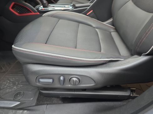 Used 2023 Chevrolet TrailBlazer RS w/ Sun and Liftgate Package image 28