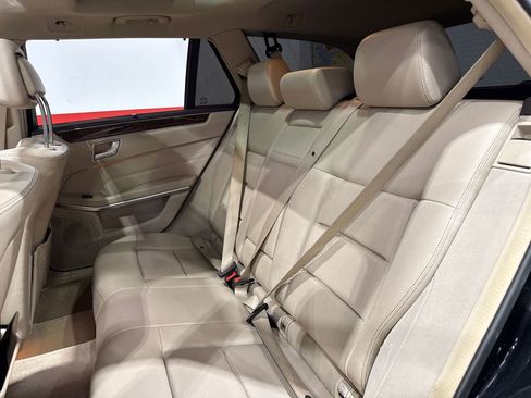 Used 2014 Mercedes-Benz E 350 4MATIC image 89