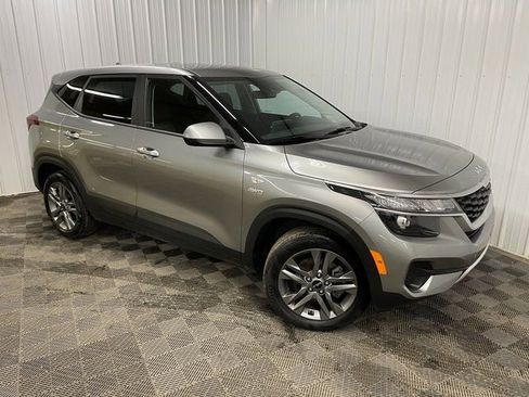 Used 2023 Kia Seltos LX image 1