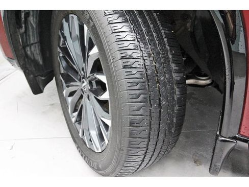 Used 2026 Nissan Rogue Platinum w/ Platinum Premium Package AWD/4WD image 12