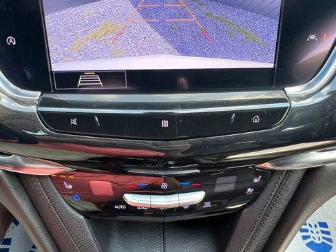 Used 2020 Cadillac XT6 Premium Luxury FWD image 18
