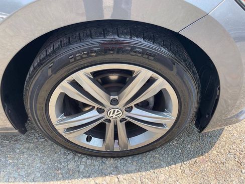 Used 2019 Volkswagen Jetta R-Line FWD image 30