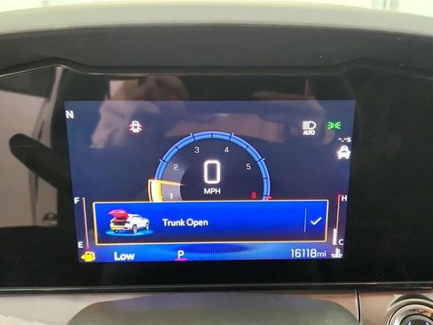 Used 2025 Chevrolet Trax ACTIV w/ Driver Confidence Package image 29