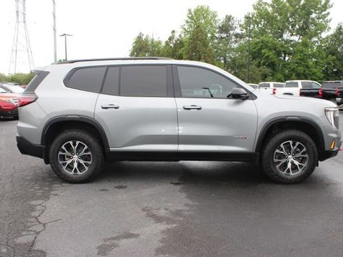 Used 2026 GMC Acadia AT4 w/ Super Cruise Package AWD/4WD image 17