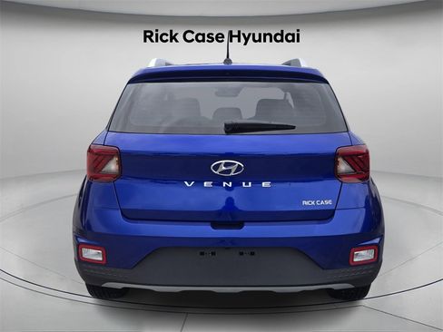Certified 2023 Hyundai Venue Limited image 6