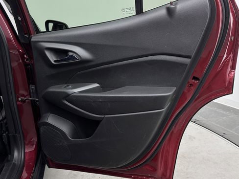 Used 2024 Chevrolet Trax LT FWD image 28