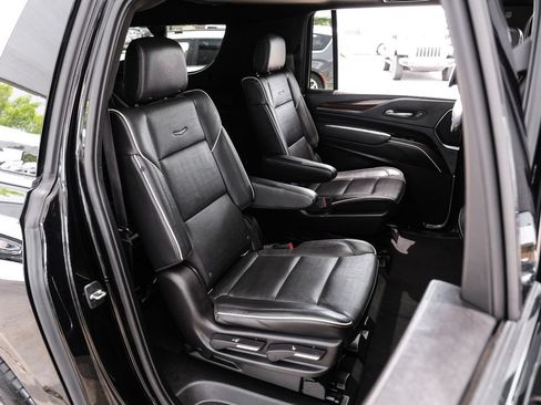 Used 2021 Cadillac Escalade ESV Premium Luxury w/ Performance Package RWD image 39