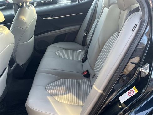 Used 2019 Toyota Camry SE image 22