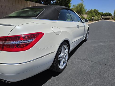 Used 2013 Mercedes-Benz E 350 Cabriolet image 4