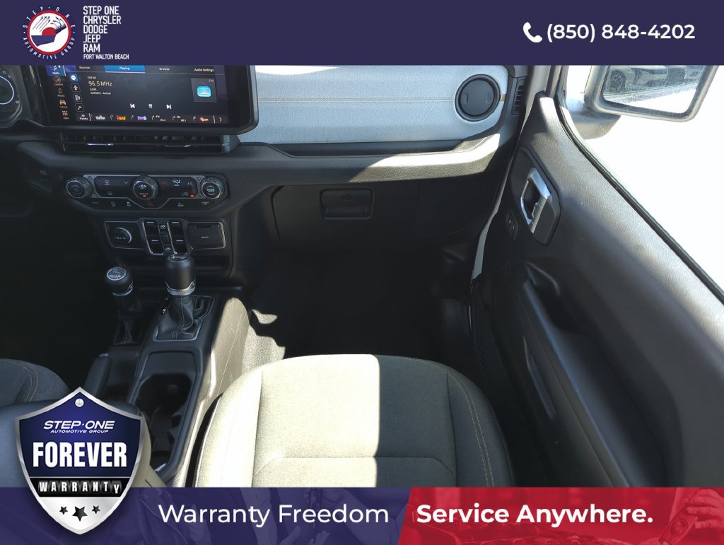 Used 2024 Jeep Wrangler Unlimited Sport AWD/4WD image 15