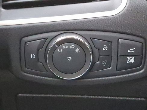 Used 2020 Ford Edge SEL w/ Convenience Package image 24