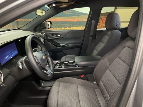 Used 2026 Chevrolet Equinox LT image 20