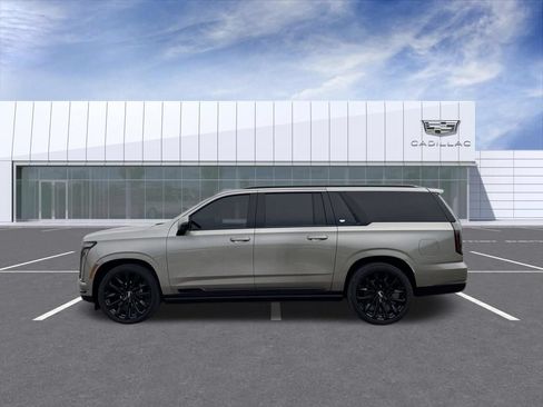 Certified 2025 Cadillac Escalade ESV Sport Platinum w/ LPO, ONYX Package AWD/4WD image 5