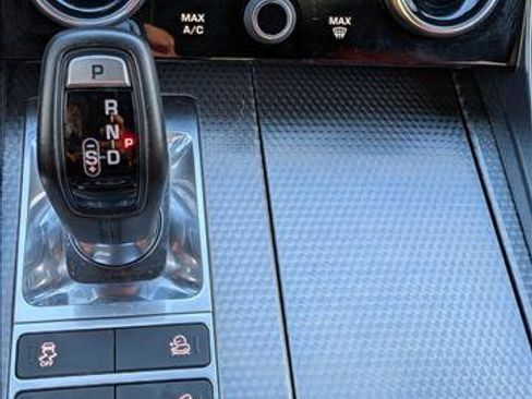 Used 2020 Land Rover Range Rover Sport HSE Dynamic image 16