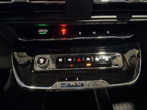 Used 2023 Lincoln Corsair FWD image 21