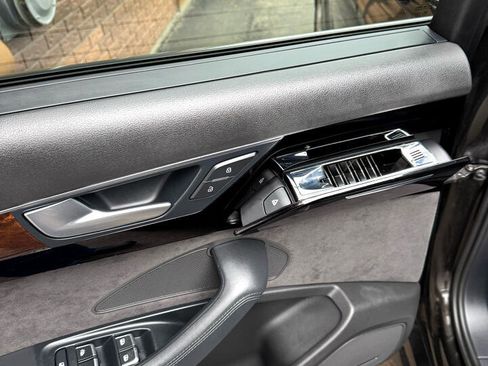 Used 2017 Audi A8 L 4.0T image 21