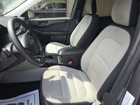Used 2025 Ford Escape Active AWD/4WD image 18