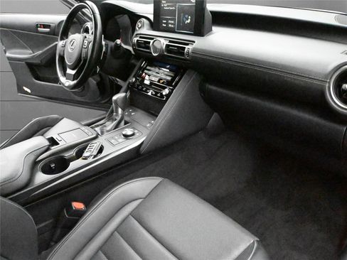 Used 2022 Lexus IS 350 F Sport image 20